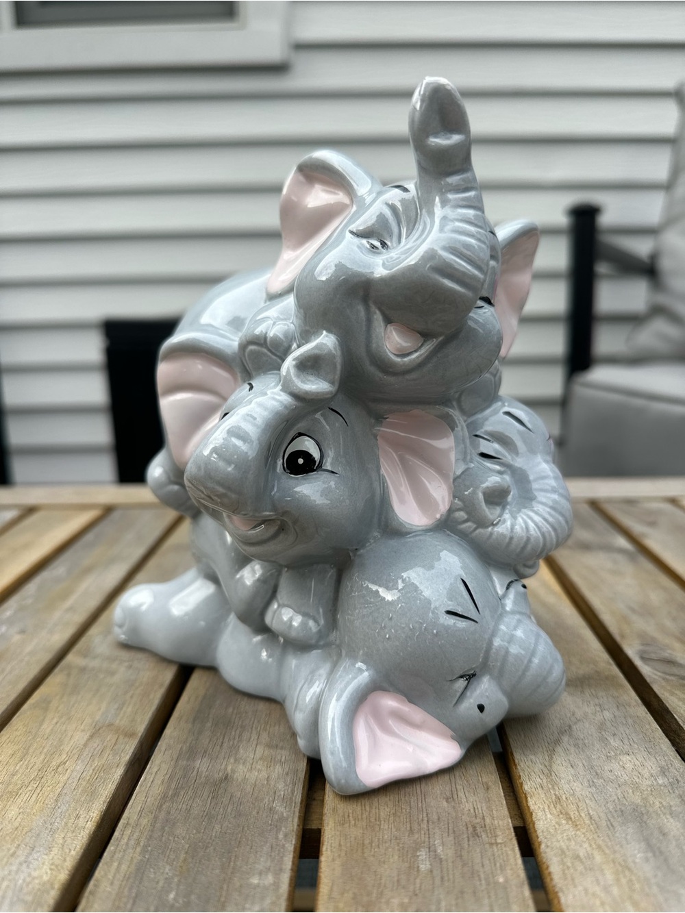 Vintage 4-Elephant Family Ceramic Coin
Bank / Piggy Bank - Made in Taiwan R.O.C.